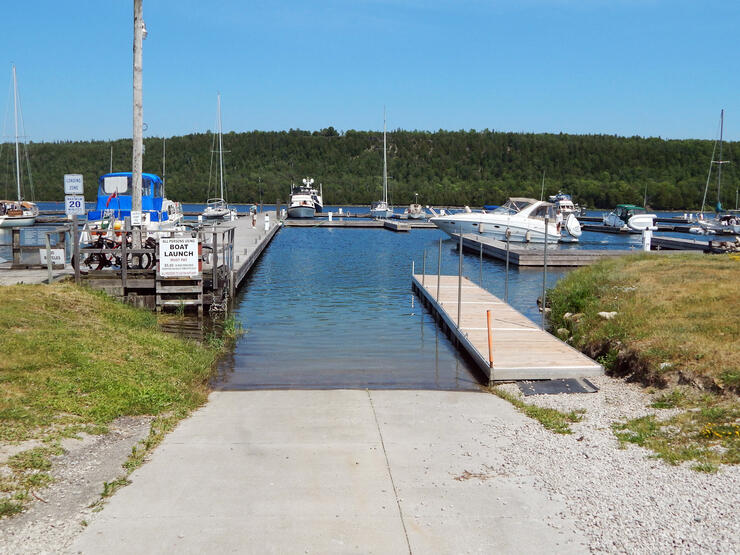 canadian yacht charters gore bay ontario