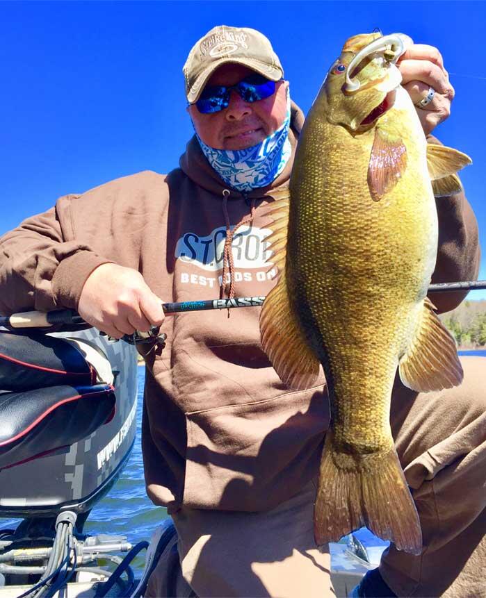 Tying a GOLDEN SHINER Jig For Crappie, Bass, Perch, and Walleye