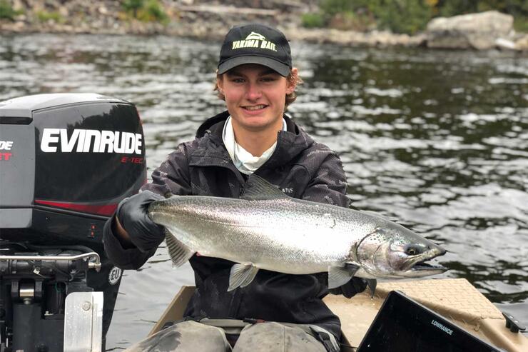 salmon fishing michipicoten river wawa ontario