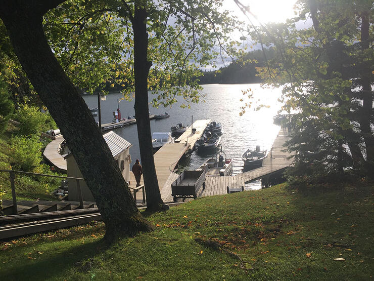 Youngâs Wilderness Camp docks and lake