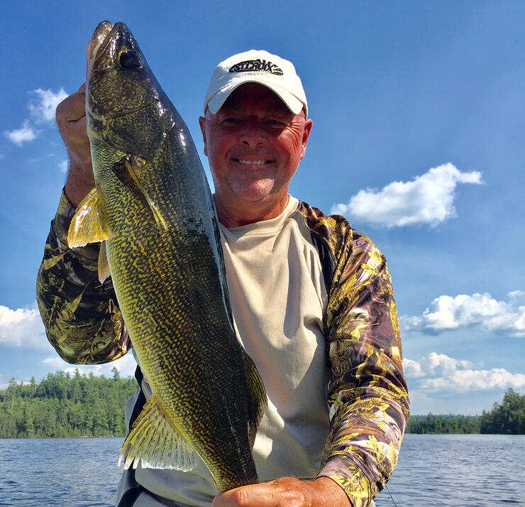 outpost-lodge-walleye