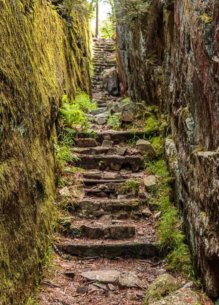 agwawa trail rock stairs