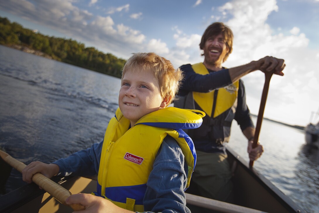 Canoe, SUP and Kayak Laws in Ontario: PFDs, Lights, and More