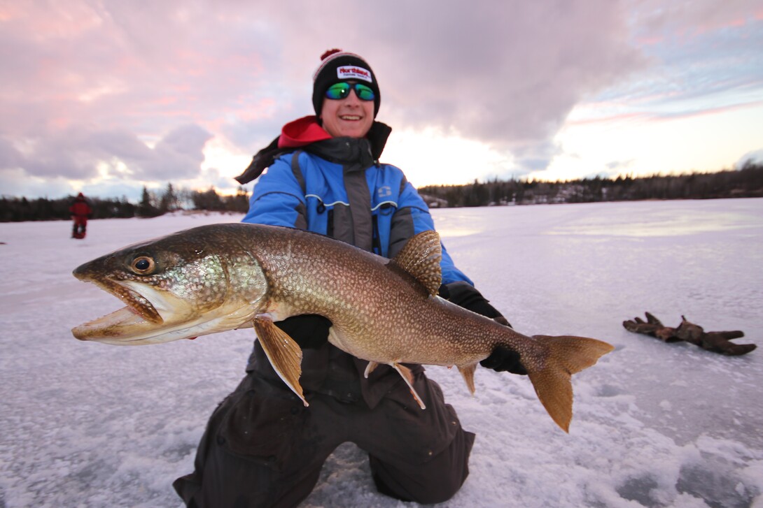 Rods, Reels, Line and Tackle to Use Ice fishing for Lake Trout