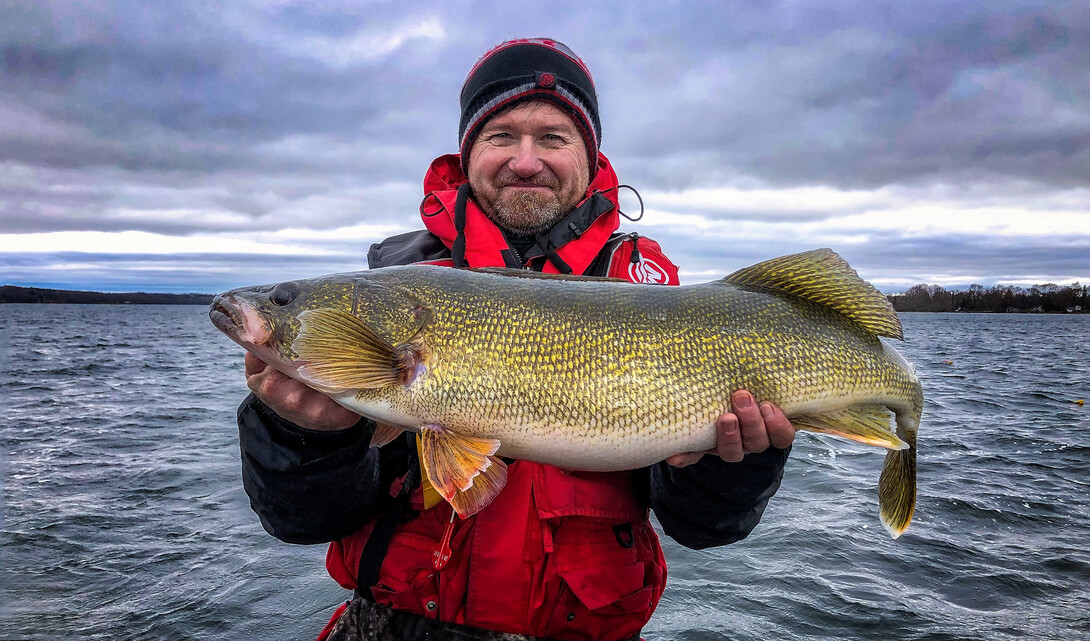 Reaching Deep For Walleye