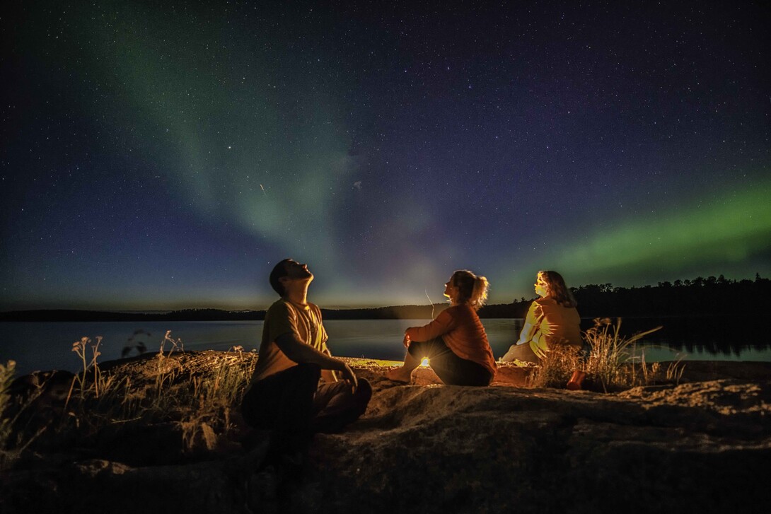 8 Ontario Parks Where You Can Get A Spectacular View Of The Northern Lights  - Narcity