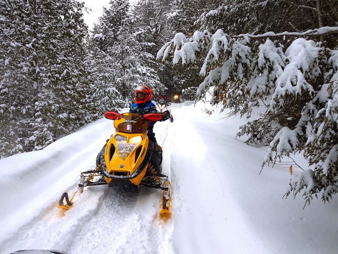 snowmobile tours haliburton