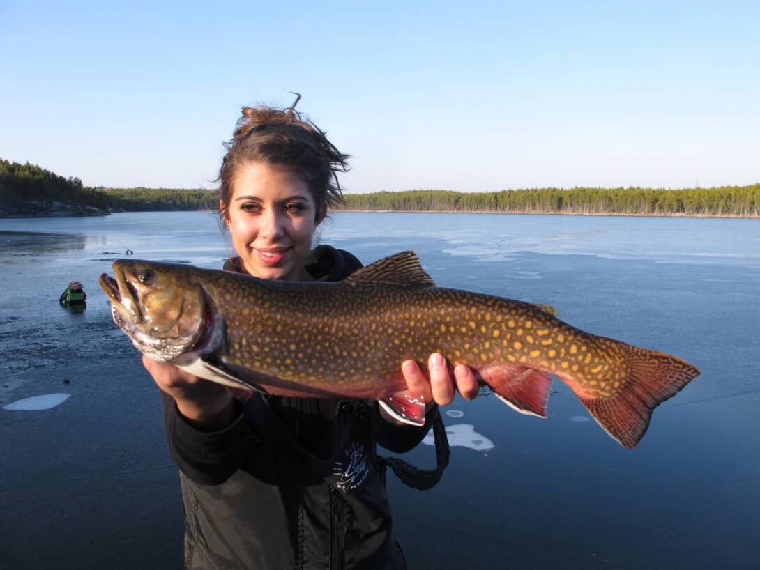 Sunset big speckled trout fishing! 