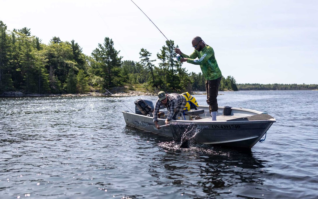 Lake Huron Smallmouth Bass Fishing on the Fly